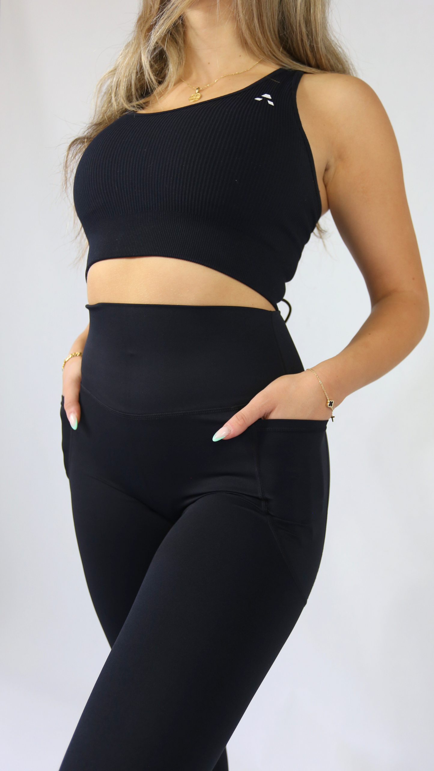 LIMITLESS LEGGINGS (POCKETS) - OBSIDIAN