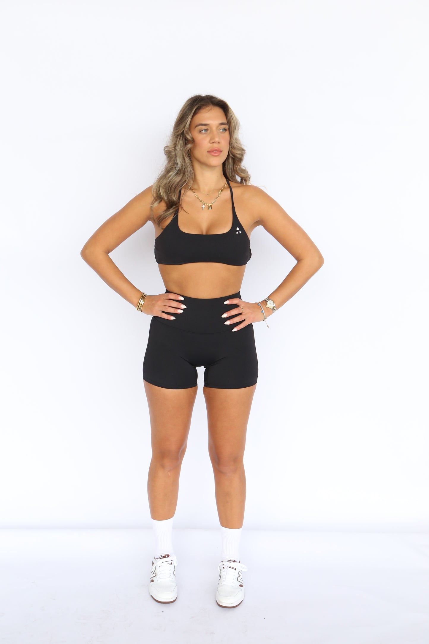 TIANA SHORTS - OBSIDIAN