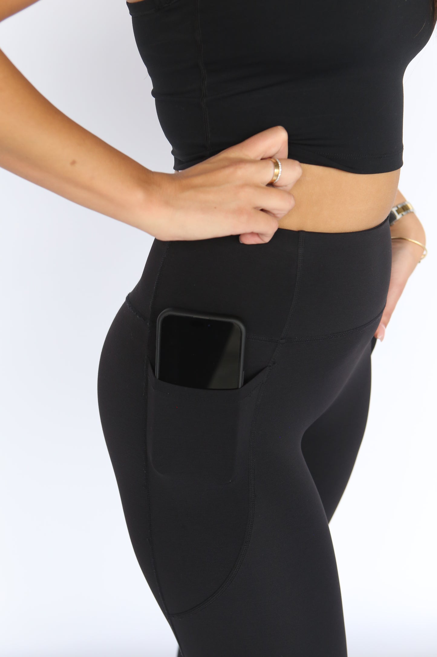 LIMITLESS LEGGINGS (POCKETS) - OBSIDIAN