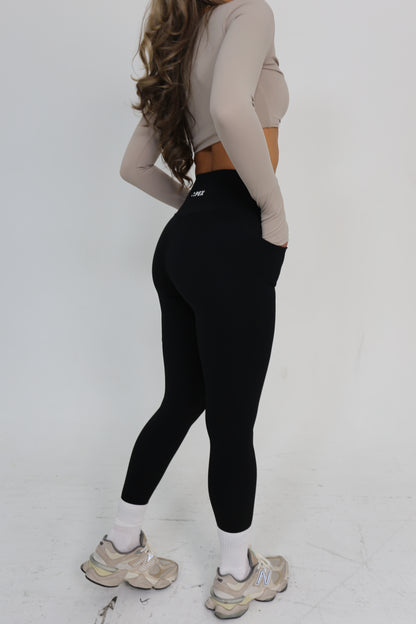 LIMITLESS LEGGINGS (POCKETS) - OBSIDIAN